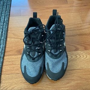 Nike Air Max 270 React 7.5 womens